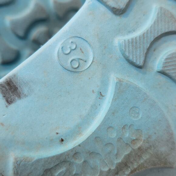 Birkis Caribbean Blue Plastic Thong Sandals Size 36 US 5 Slip On Outdoor Shoes - Picture 8 of 9